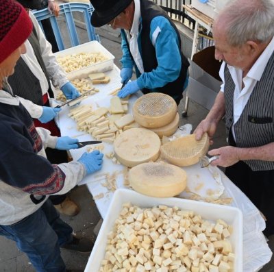 Gu&iacute;a: La Fiesta del Queso de Monta&ntilde;a Alta congreg&oacute; hoy a m&aacute;s de 6.000 personas