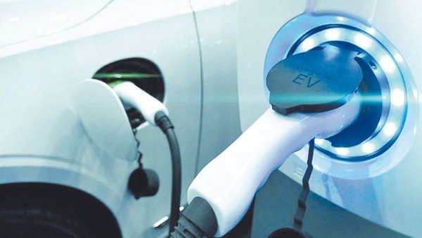 La Gomera: El Cabildo incorporará a la red insular nuevos puntos de recarga autosuficientes para vehículos eléctricos