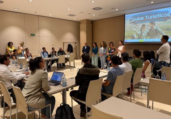 Tenerife: Hecansa especializa a casi sesenta guías turísticos en el patrimonio histórico, cultural y natural de La Laguna
