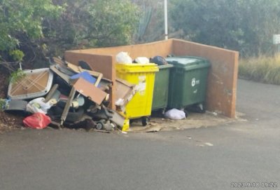 AhoraGu&iacute;a denuncia la mala gesti&oacute;n del servicio de recogida de residuos y enseres por parte del Alcalde