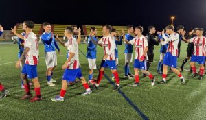 F&uacute;tbol 1&ordf; Regional:  El CD San Isidro compite con orgullo ante el L&iacute;der Atl. Gran Canaria, pero se queda sin premio