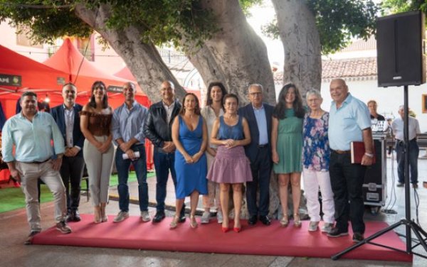 El Festival Gastronómico abre sus puertas con un reconocimiento al sector agroalimentario de la isla