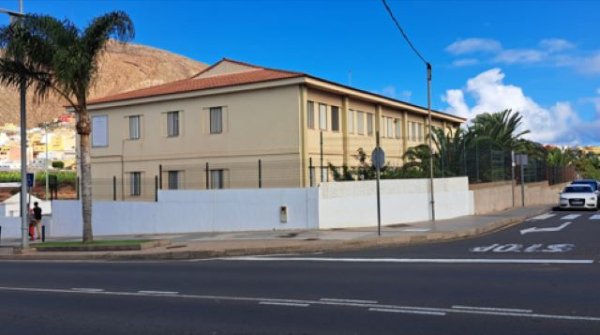 Juntos Por Guía-Nueva Canarias-Bloque Canarista pide a la Consejería de Educación que retire el amianto de los centros escolares del municipio