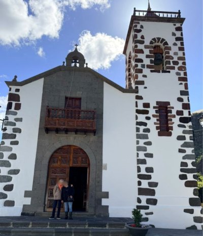 Sanidad impulsa un proyecto piloto para reducir el consumo de psicof&aacute;rmacos entre mujeres palmeras