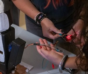 El número de mujeres en Ingeniería y Arquitectura en Canarias crecen un 23% en cinco años