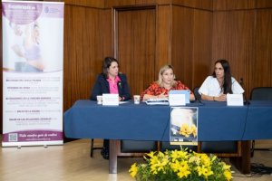 Rita Tristancho participa en la apertura de la ‘I Jornada de endometriosis. Enfoque multidisciplinar’