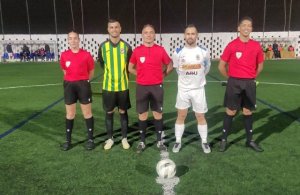 F&uacute;tbol 1&ordf; Regional: (3-1) El Artenara le gana al San Isidro en un partido donde no falt&oacute; la lluvia ni el frio