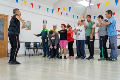 El Centro Ocupacional de Valleseco ha comenzado el taller “Creando colores”