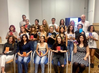 El Cabildo entrega a la Biblioteca Insular de Gran Canaria la colecci&oacute;n &lsquo;J&oacute;venes Talentos Literarios&rsquo;