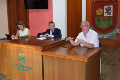 El Ayuntamiento de G&aacute;ldar felicita a los estudiantes beneficiarios de las becas concedidas para este curso
