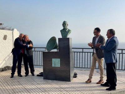 La Gomera reconoce la contribuci&oacute;n social y radiof&oacute;nica de Sito Simancas