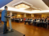 El ministro de Industria, Comercio y Turismo inaugura la jornada 'La fuerza del turismo frente a la situaci&oacute;n macroecon&oacute;mica'