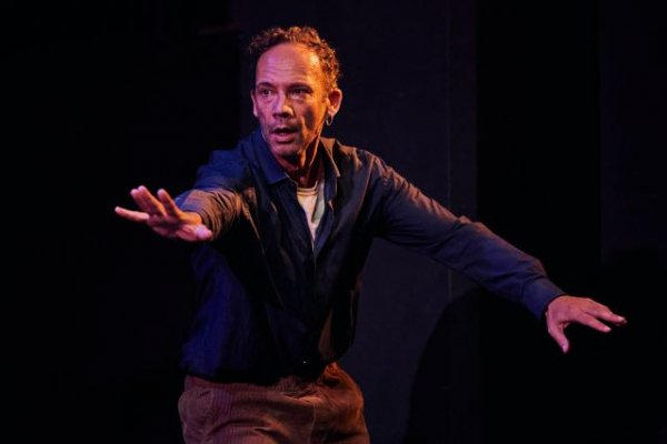 El Guiniguada celebra el Día Mundial del Teatro con ‘Lo que cantan los grillos’, Réplica a mejor autoría original