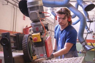 Educaci&oacute;n destina tres millones de euros a becas para alumnado de FP en modalidad Dual