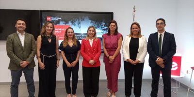 La Universidad Europea de Canarias organiz&oacute; el tercer foro Universidad y sociedad