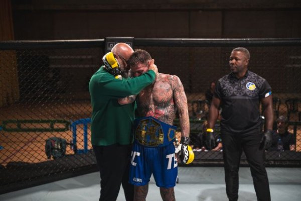 Kevin Perdomo conquista el cintur&oacute;n de campe&oacute;n en un espectacular The Battle Championship 10