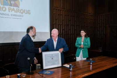 Transici&oacute;n Ecol&oacute;gica reconoce a Loro Parque como primer zoo del mundo con huella de carbono negativa