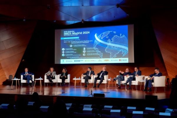 Beatriz Calzada explica en Madrid el papel de Puertos de Las Palmas en la internacionalización empresarial