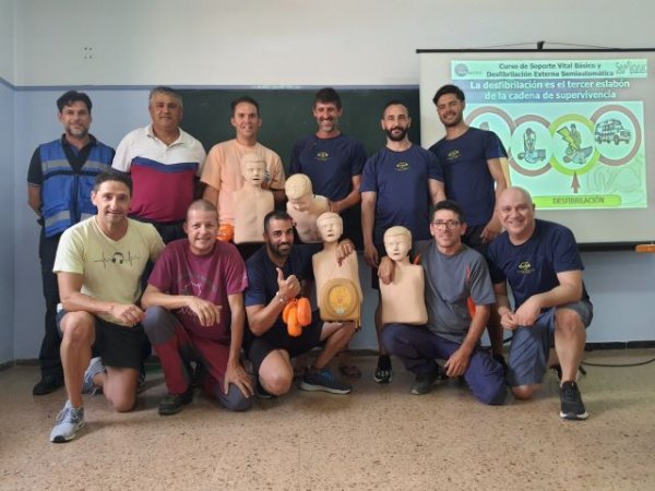 La Aldea: El personal de Deportes realiza el curso de desfibrilación semiautomática externa