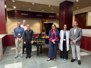 La Candelaria instala un piano en el hall para crear espacio musical gracias a la donación de la Fundación MAPFRE
