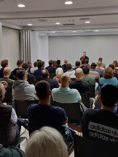 El Frente Obrero irrumpe en Canarias denunciando "el modelo migratorio y la soberan&iacute;a nacional"
