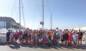 Agaete: actividad gratuita para los j&oacute;venes y han probado el Parasailing en Puerto Rico