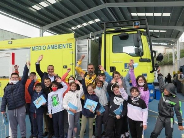 El Cabildo distingue el trabajo de profesionales de la prevención y extinción de incendios en el Día Internacional del Bombero Forestal