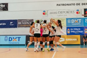 Voleibol Superliga Femenina 2: El Arona Voley consigue su primera victoria a domicilio de la temporada en su visita al RGC Covadonga