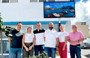 La Zona Comercial Abierta de La Aldea de San Nicolás cuenta con una nueva pantalla de información