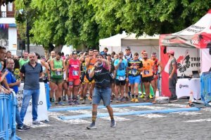 Guía: La “IX Carrera Nocturna Ciudad de Guía” ha vuelto a ser un éxito de participación (Vídeo)