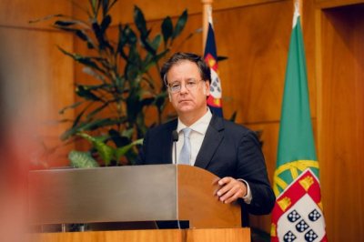La Viceconsejería de Infraestructuras analiza en Azores los riesgos de los movimientos de laderas