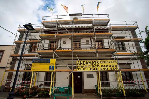 La Villa de Moya y la consejería insular de Arquitectura concluyen las obras de mejora de la Casa Consistorial