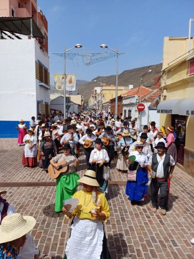 10.000 personas participan en la Romer&iacute;a y el Baile de Magos en honor a la Virgen de Guadalupe en las Fiestas Lustrales de La Gomera 2023