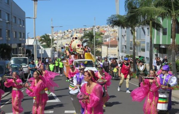 Guía vivió hoy por todo lo alto su Carnaval en Familia