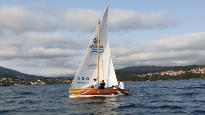 El bote de Vela Latina &lsquo;Las Palmas de Gran Canaria&rsquo; navega en C&aacute;diz para promocionar el deporte y la ciudad en Andaluc&iacute;a