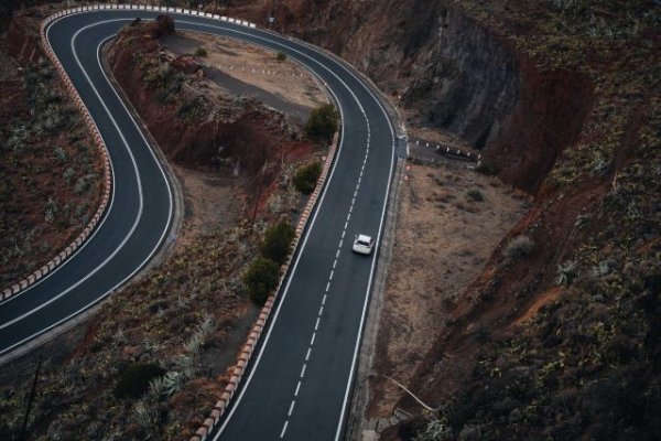 La Gomera: El Cabildo refuerza el operativo de carreteras con más de una veintena de actuaciones en el último mes