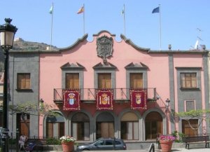 Guía y Moya acuerdan el uso compartido de las listas de reserva y bolsas de trabajo para la contratación de personal laboral