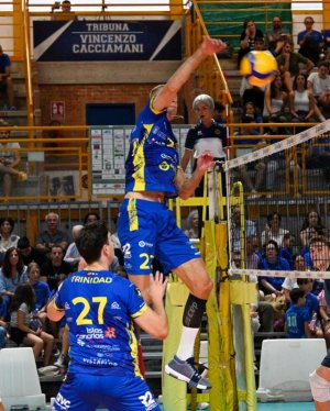 Voleibol: El CV Guaguas cae en la final y se proclama subcampeón del Torneo Spirito di Squadra