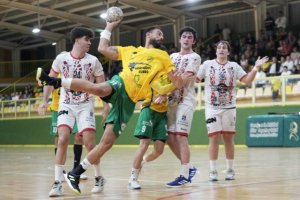 Balonmano: Triunfo del Desatascos Jumbo Gáldar en el redebut en casa de Dani Sarmiento (28-26) (Vídeo del partido)