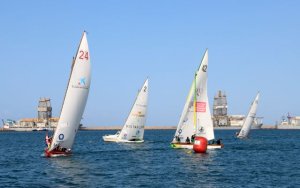 Vela Latina Canaria: El Portuarios vence al Guanche y lidera el Campeonato Aguas de Teror junto al Guerra del Río