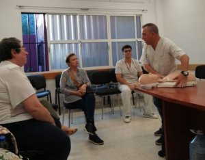 La Gerencia de Atención Primaria de Gran Canaria celebra un taller de primeros auxilios para personas cuidadoras