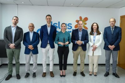 Turismo y Airbnb firman un acuerdo para retirar los anuncios de alojamientos tur&iacute;sticos que incumplen la normativa