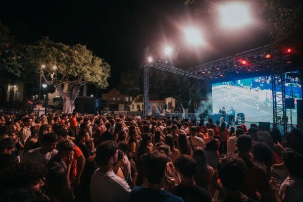 La Noche Joven hace vibrar a Gu&iacute;a con una de las grandes citas de los actos festivos de las Fiestas de La Virgen 2026