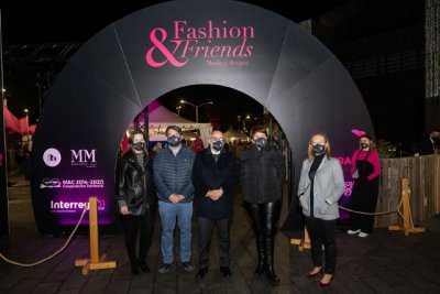 Fashion&amp;Friends, la moda se ´manifiesta´ en las calles de la capital grancanaria