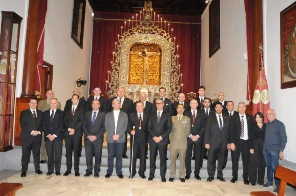 Tenerife: Eladio Díaz Marrero, nuevo Esclavo Mayor del Cristo de La Laguna en un acto en el que también tomó posesión la Junta de Gobierno