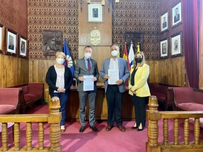 HiperDino y el Ayuntamiento de G&aacute;ldar colaboran en el servicio de tarjetas monedero con fines sociales