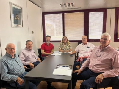 Sanidad analiza sus protocolos asistenciales para detectar y corregir indicadores de edadismo