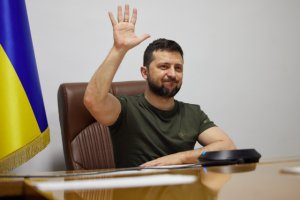 Volod&iacute;mir Zelenski, de actor a presidente. La forja de un l&iacute;der. Breve biograf&iacute;a.