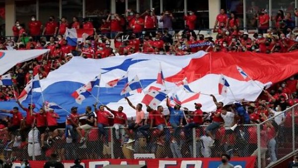 La FIFA suspende la sanción a Panamá, que jugará con público