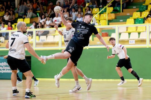 Balonmano: El Desatascos Jumbo Gáldar a por el primero del año en el Juan Vega Mateos